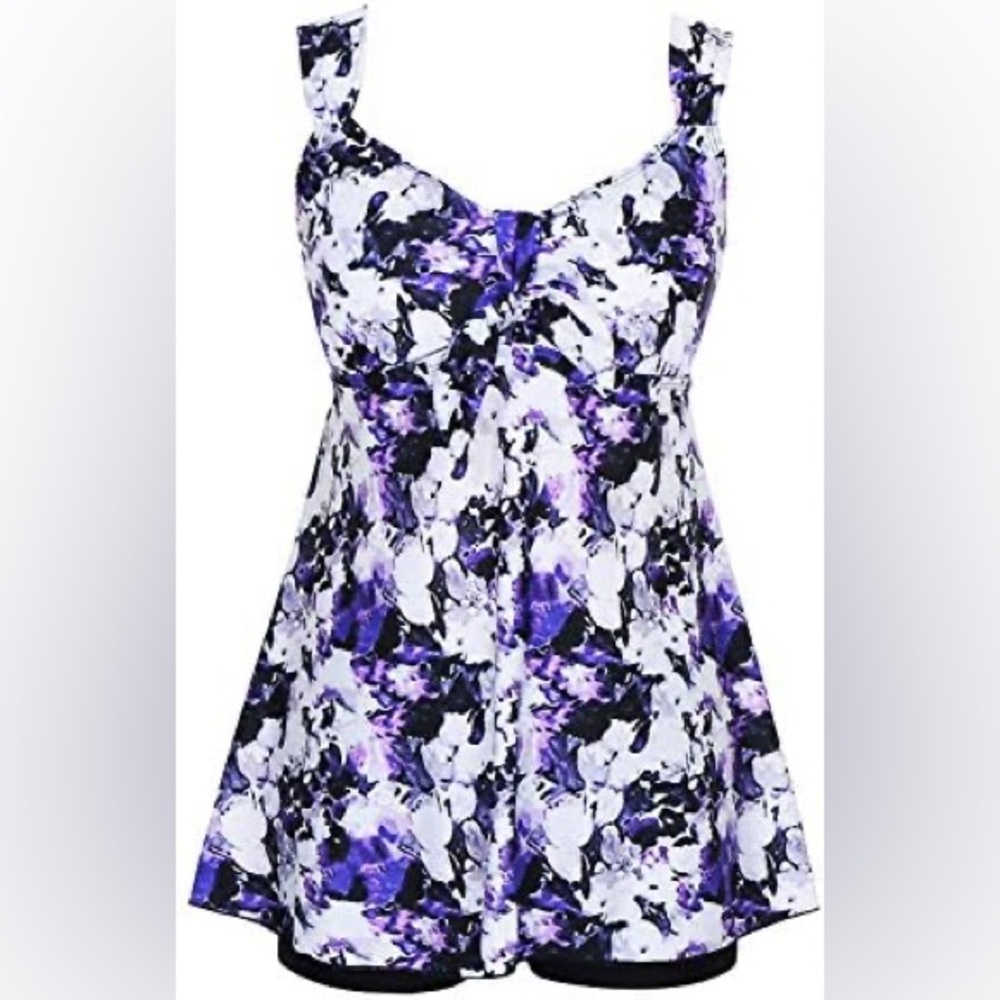 DANIFY Plus Size Swimdress w built in boyshorts bottom size 28W NWT